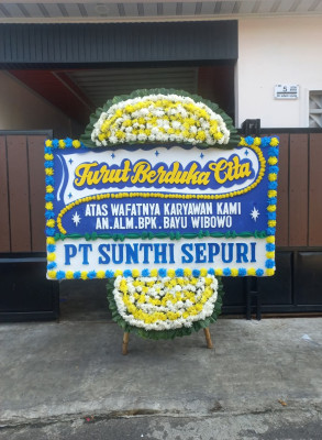Papan Bunga Duka di Pagesangan Barat